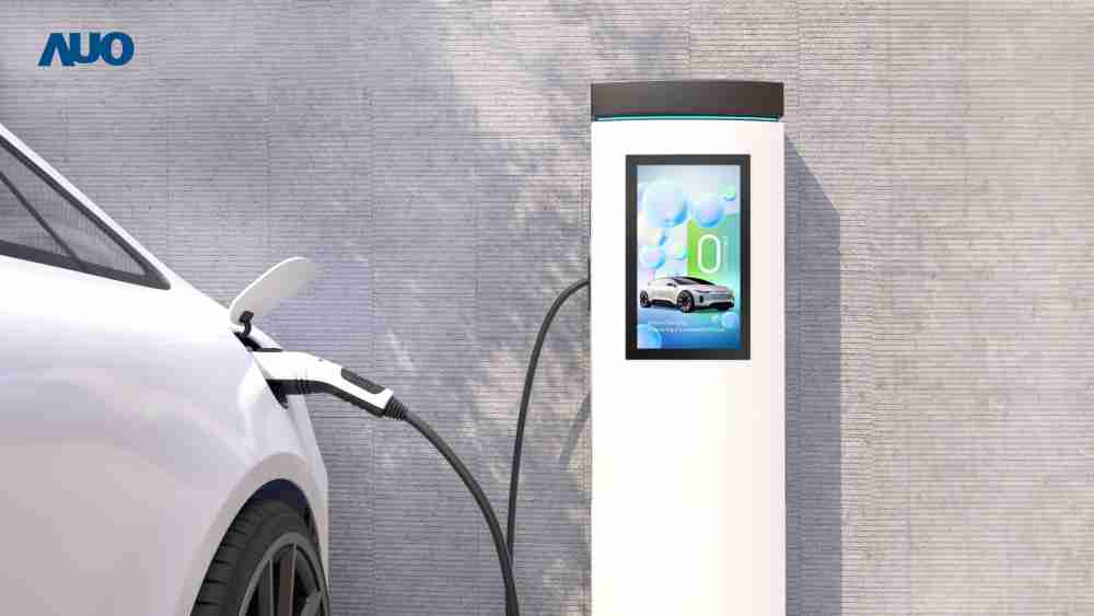 友達〝EVSE車用充電樁解決方案〞專為電動汽車充電樁設計，，，，具有高亮度、、、克服戶外艱難環境的耐溫、、、耐紫外線等特性，，，，並搭載散熱性及擴充性強的高效能工業電腦，，，，可實現人機互動訴求，，，如資訊顯示、、支付等應用